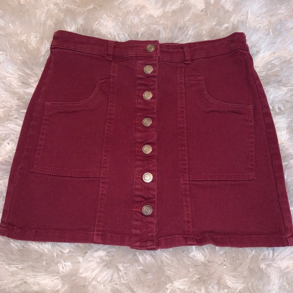 Maroon alter’d state skirt
